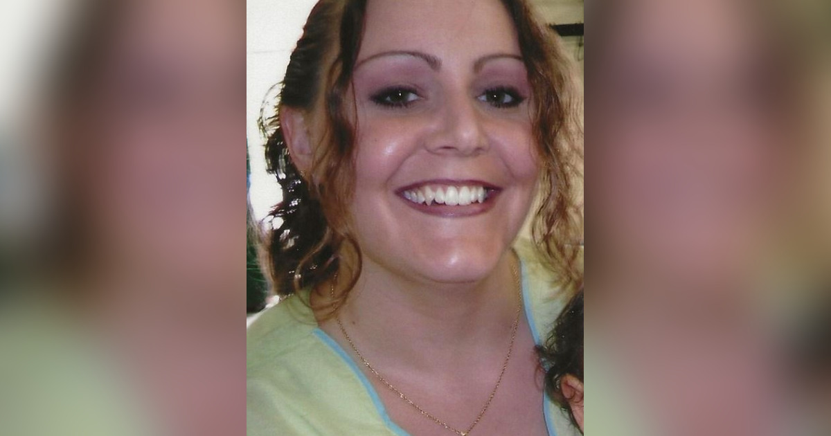 Holly Chrisawn Arrrangement December 6, 2023 Miller Funeral Home