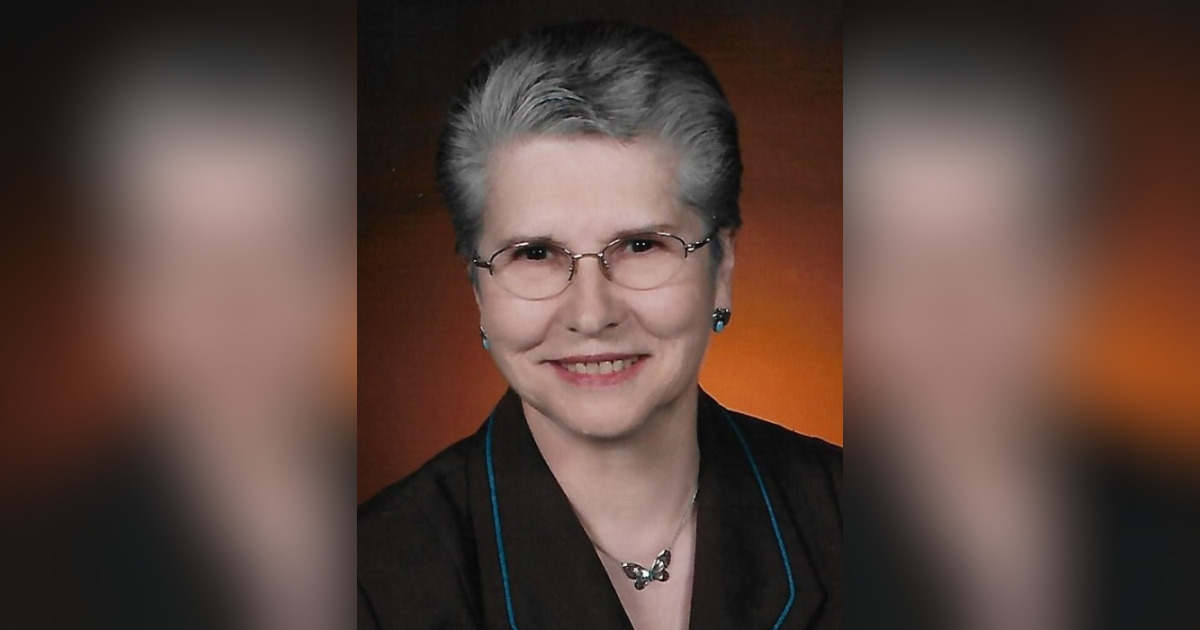 Evelyn "Evie" Rosenow