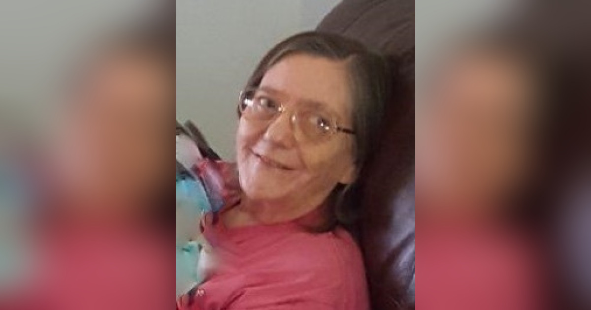 Reynolds Obituary October 6, 2023 Cahall Funeral Homes Mt. Orab, OH