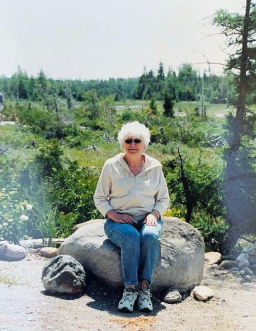 Geraldine Jasinski Obituary December 17, 2023 Herrmann Funeral Home