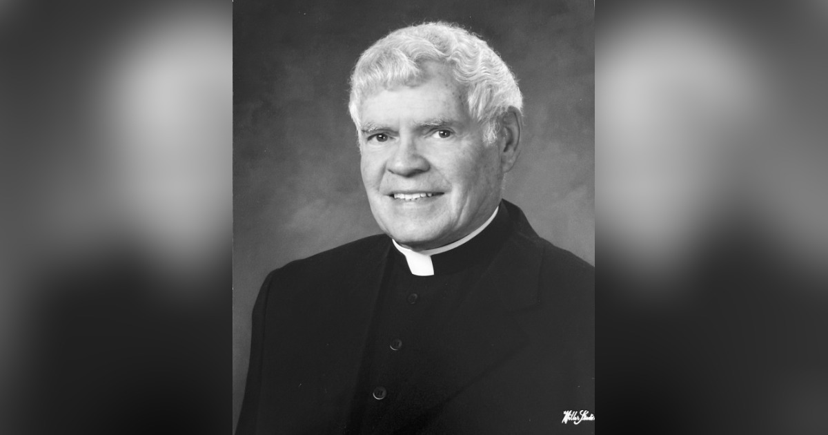 Rev. John Mulvehill Obituary May 4, 2024 Cohasset, MA