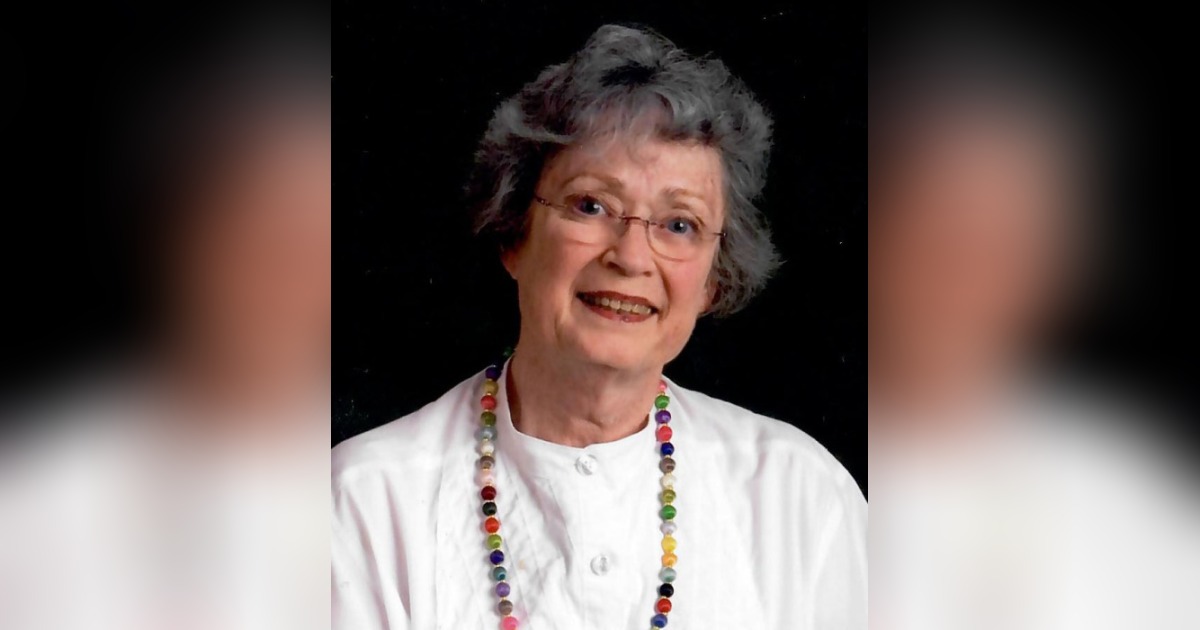 Obituary for D'Anne Estelle Chapman Lindquist Mortuaries and Cemeteries