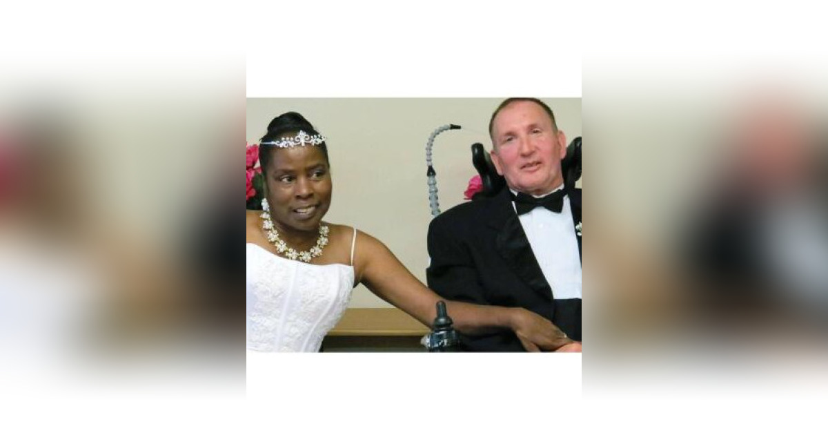 Robert "Mike" Huggins