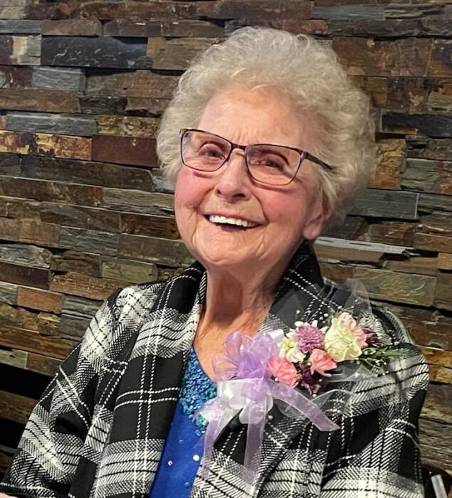 Karen Vosberg Obituary May 6, 2023 LarsonWeishaar Funeral Home