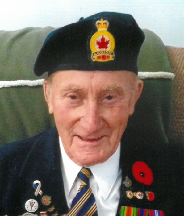 Lindsay Riddell's Instagram, Twitter & Facebook on IDCrawl