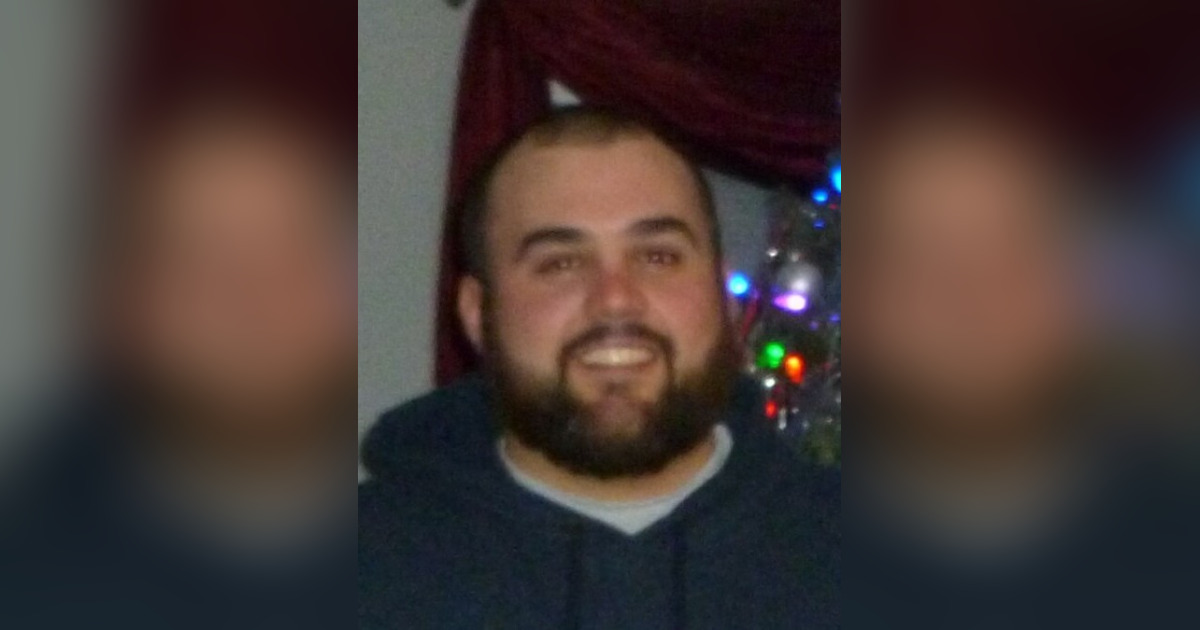 Obituary for Justin Michael Spicer Aurora McCarthy Funeral Home, Inc.