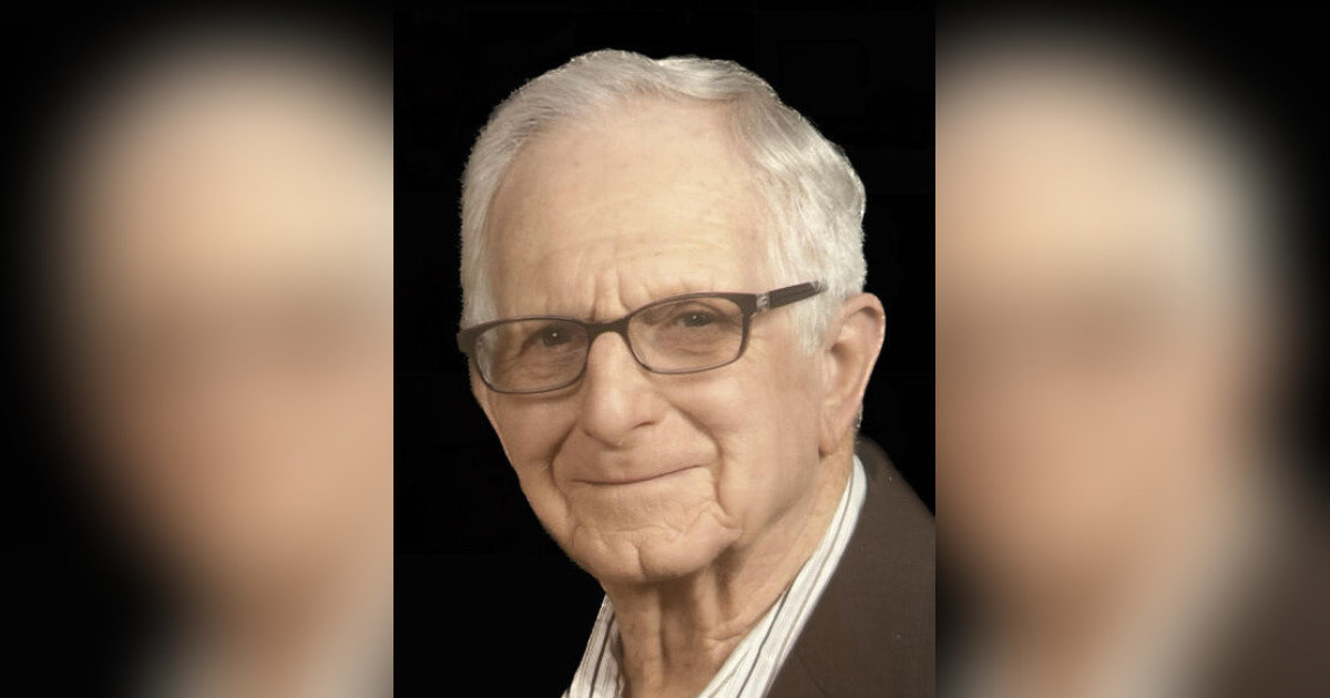 Obituary for Richard "Rich" Fenton Griswold KroezeWolffis Funeral Home, Inc.