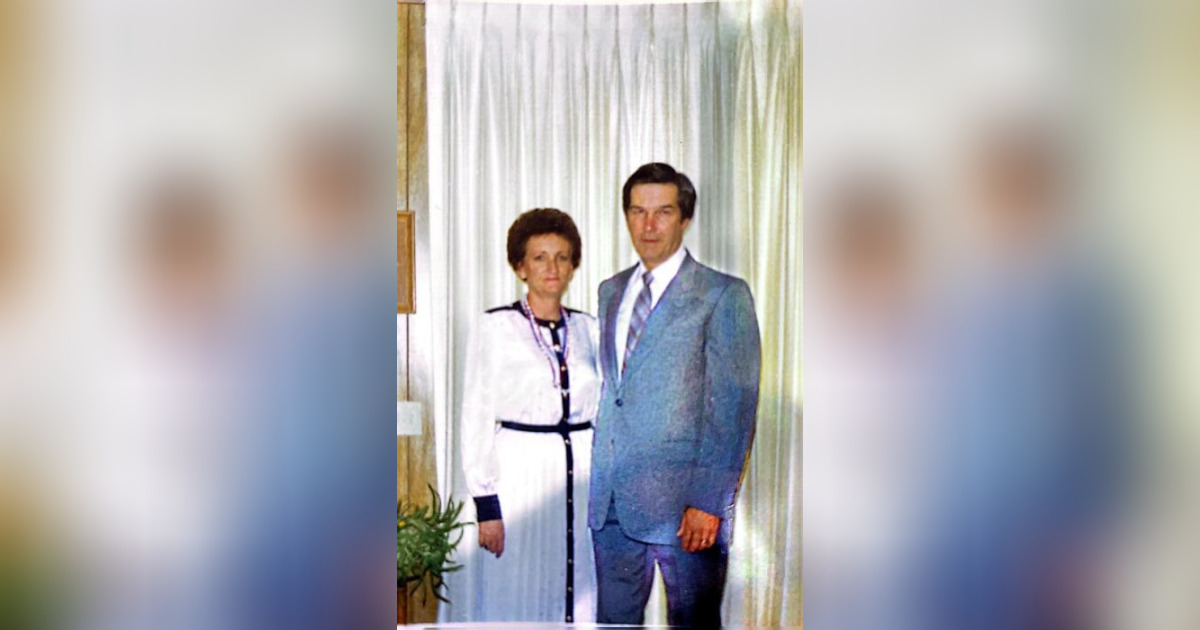 Bill Hendrickson Obituary August 31, 2023 Dunes Memorial Chapel and