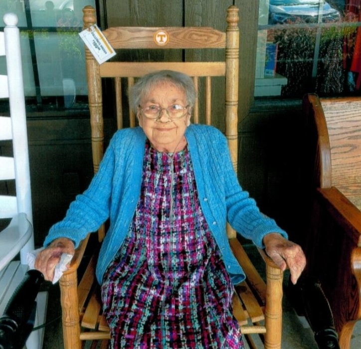 Obituary for Jewell M. Bugg Parsons Mortuary, Parsons, TN