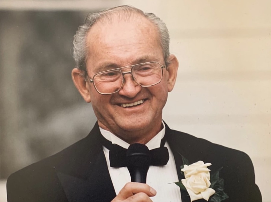 Thomas Oldham Obituary October 12, 2023 Brown Colonial Mortuary