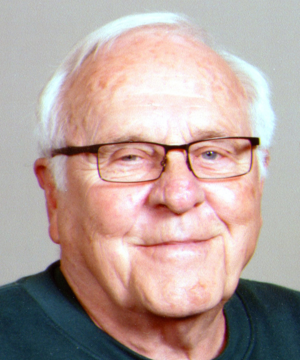 Obituary for William D. "Bill" Gifford MurrayWeaver Funeral Home