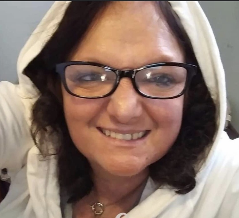 Lesa Shultz Obituary February 7, 2021 Geary Funeral Home Fordsville, KY