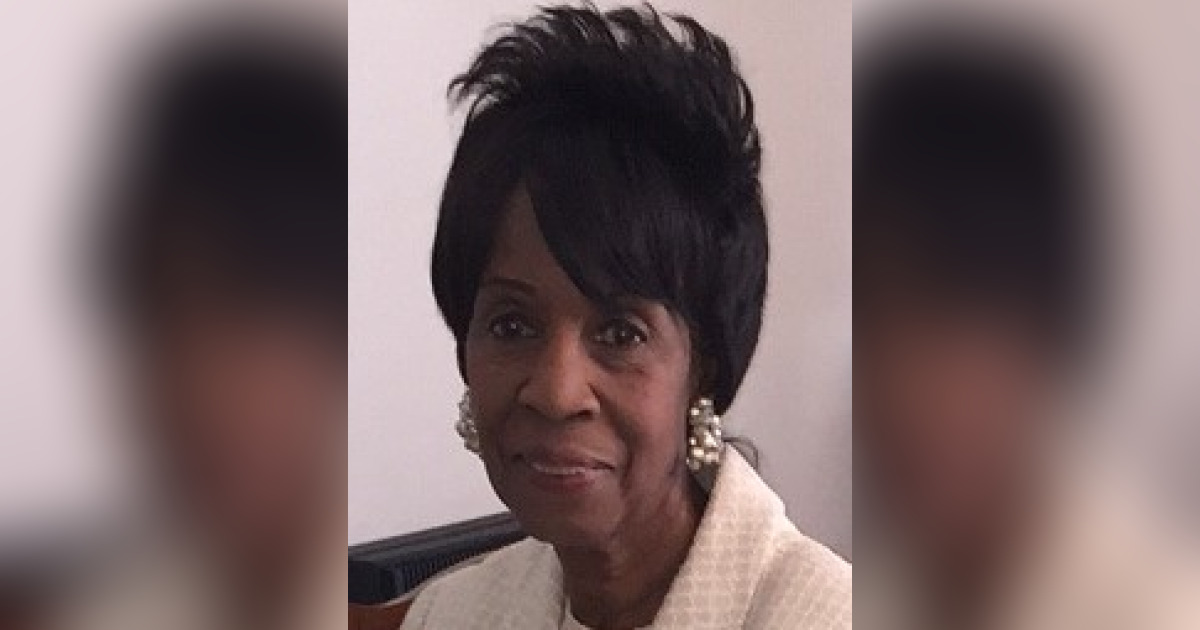 ELAINE DAVIS Obituary May 26, 2024 Woods Funeral Home Ltd