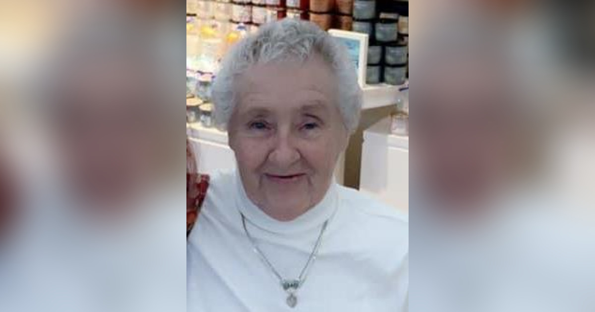 Obituary for Eva Jean (Taylor) Cuneo | Middendorf-Bullock Funeral Homes