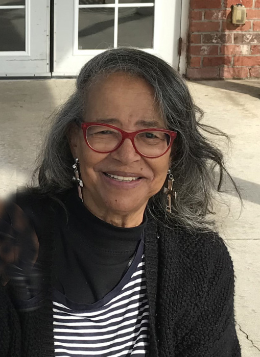 Obituary for Versie L. Downey H. H. Roberts Mortuary, Inc