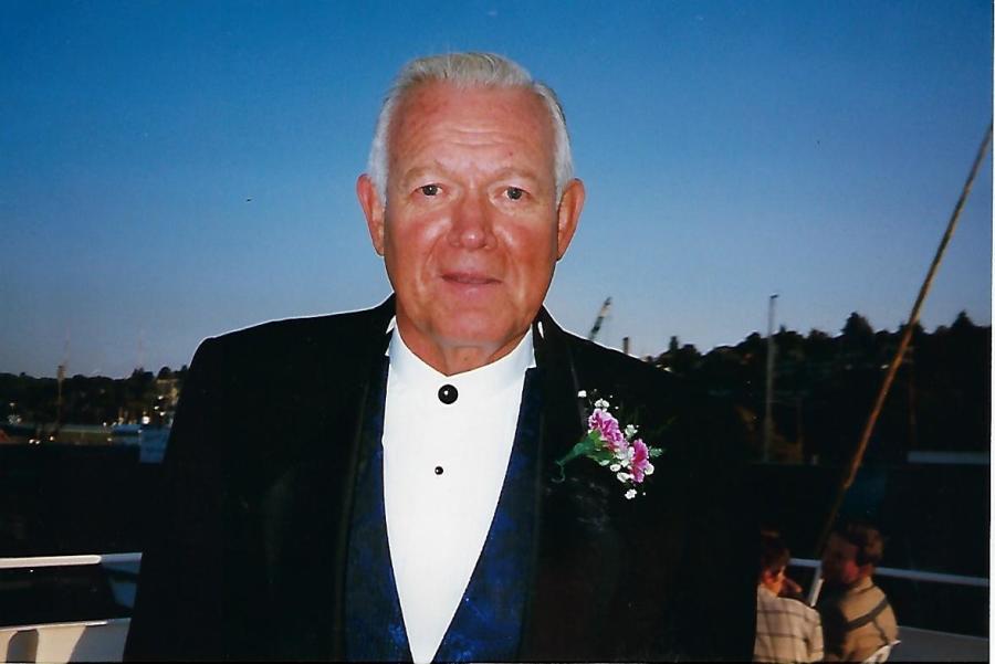 Obituary for Richard Naslund Edline Yahn & Covington Funeral Chapel