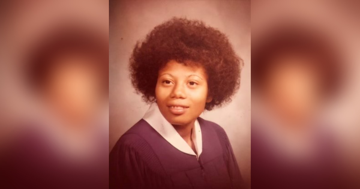 Sandra "Deanie" Favors