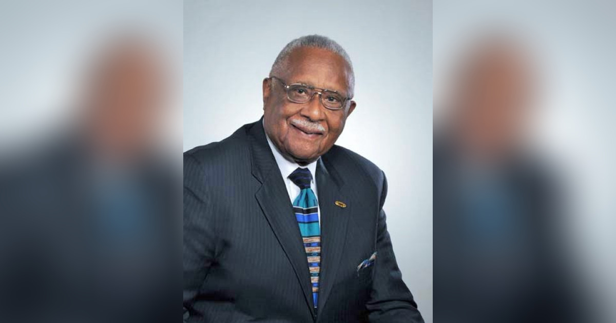 Sr Dr Claude R Williams