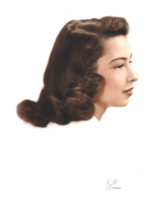 Corinne Anderson Obituary August 20, 2022 Green Bay, WI