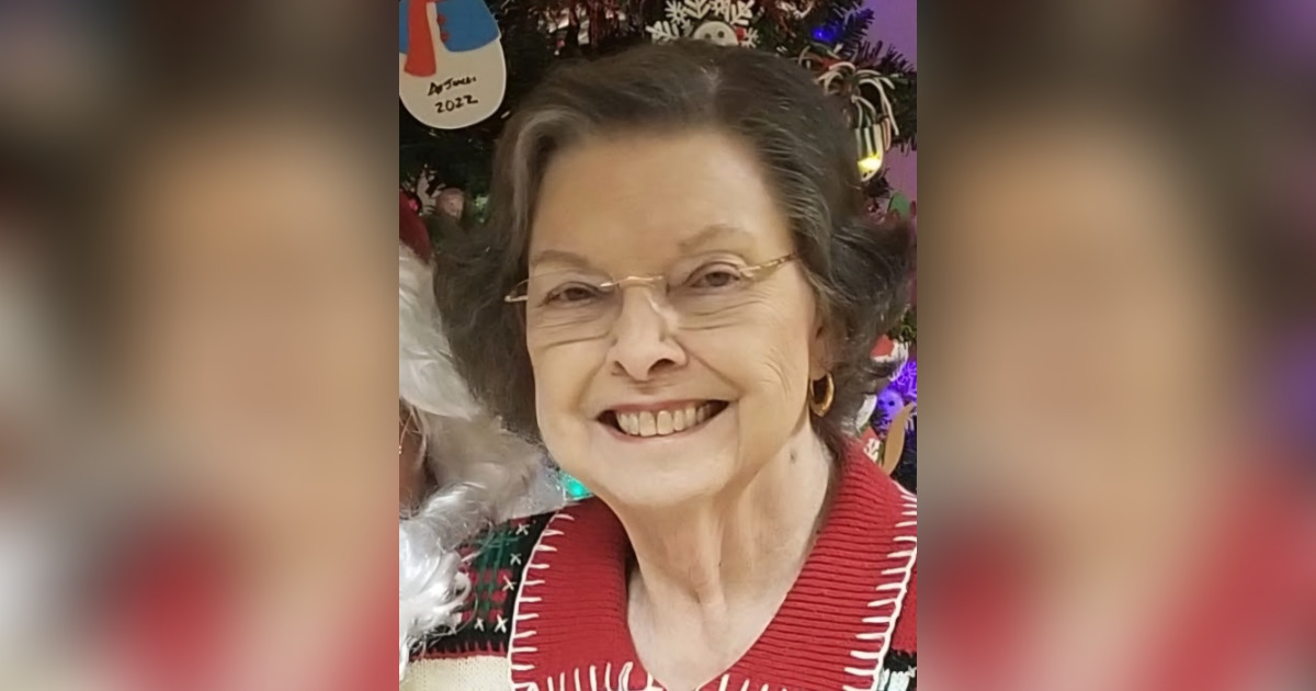 Lou Nelle Strickland