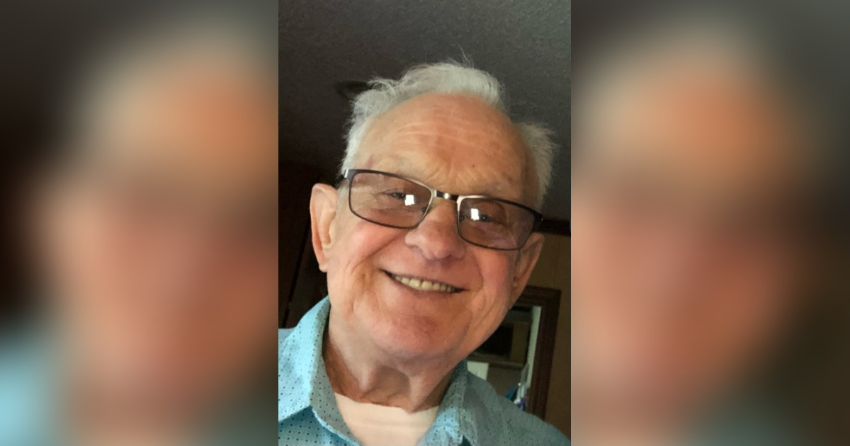 Hugh Sigwerth Obituary November 1, 2022 Johnston Funeral Home Ina, IL