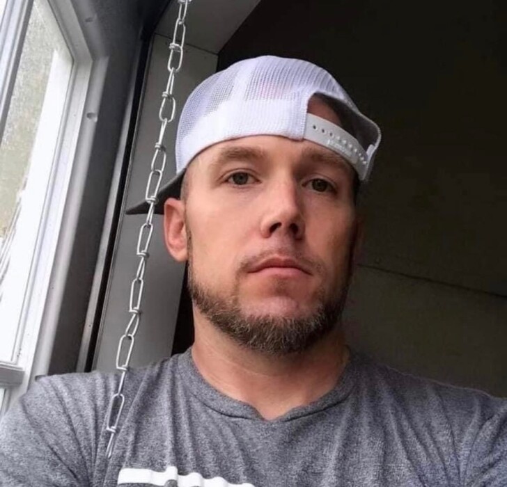 Obituary for Robert O. Smith, Jr. Howard Funeral Home