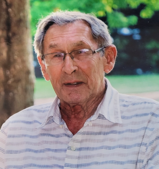 Obituary for Merrill Larry Stutzman Lauber Funeral and Cremation Service