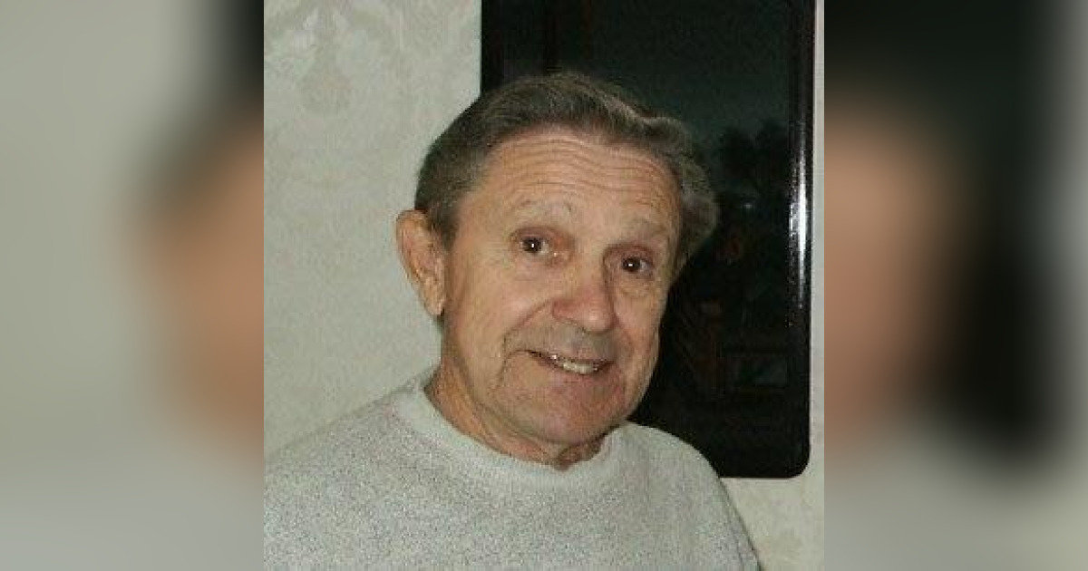 Kenneth "Ken" Hastings