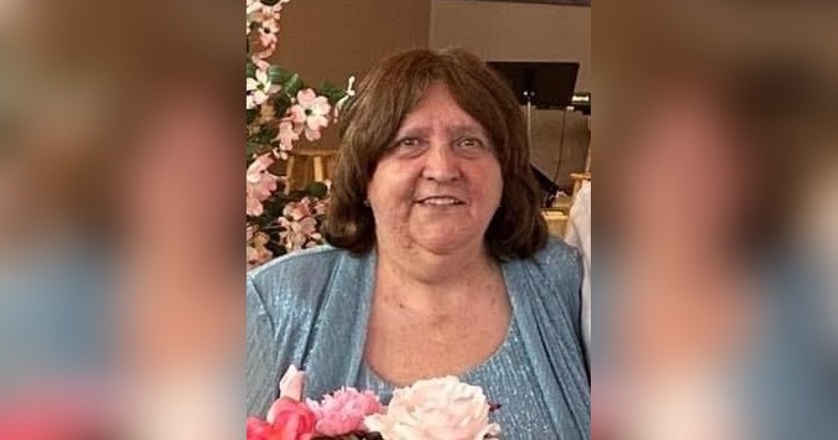 Obituary for Carolyn Childs LoftusMcManus Funeral Homes Inc.