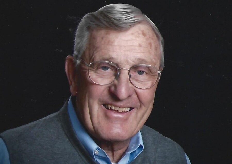 Lyle Petersen Obituary Sep 1, 2023 Blue Hill, NE