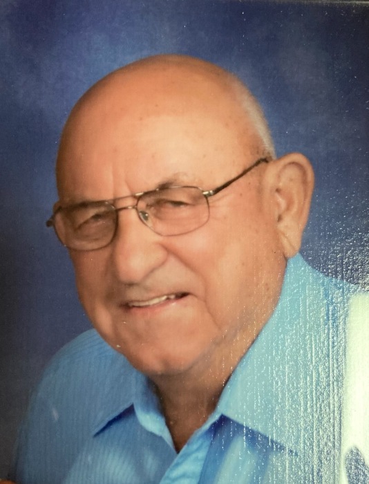 Eldon Moore Obituary December 11, 2022 Cambridge, NE