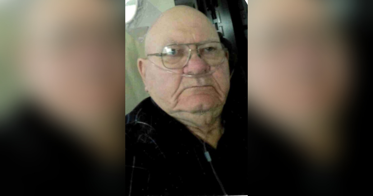 Robert "Bob" Holliday Obituary December 2, 2023 LockenourJones Mortuary Cambridge, NE