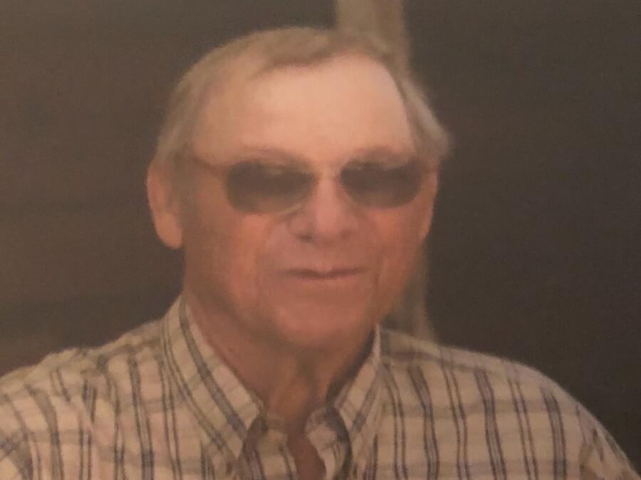 Paul tenBensel Obituary August 18, 2021 LockenourJones Mortuary Cambridge, NE