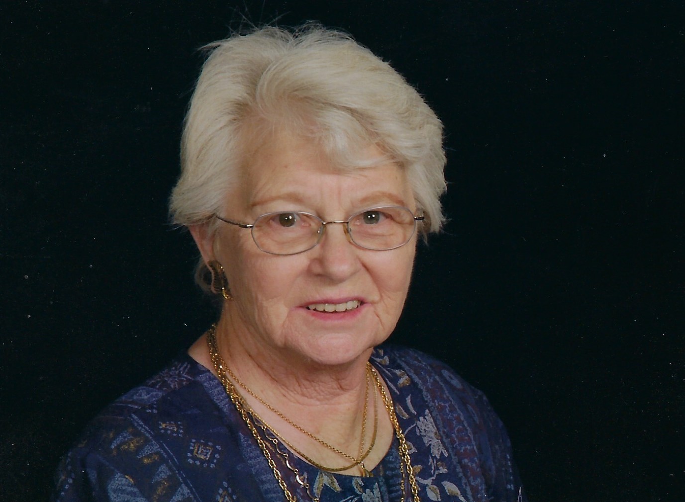 Obituary for Bonnie Jean (Carlson) Nelson Sanders Funeral Care