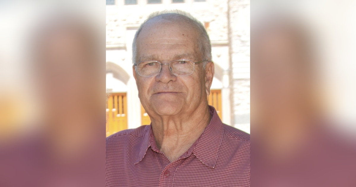 Jr. Dwight Gustafson