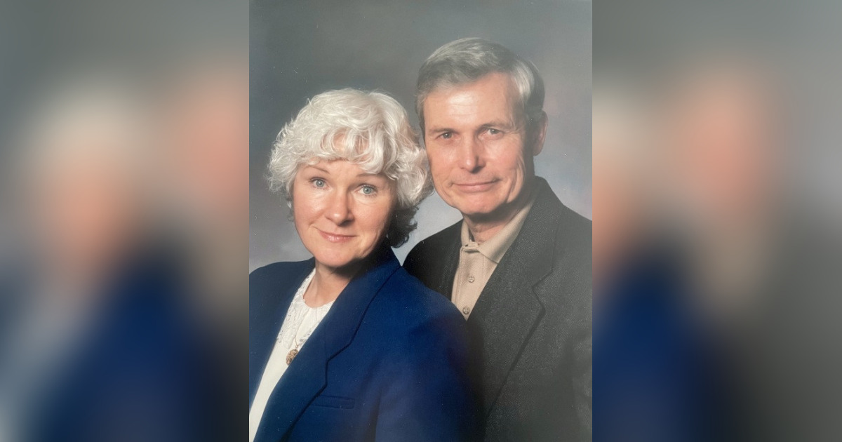Obituary for Richard E. Davis Whitwell Memorial Funeral Home, Inc.