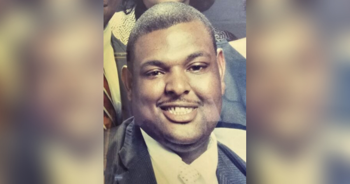 Mr. Oliver Elliott "Bull" Rowe