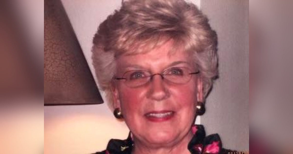 Karen Putnam Giles Hovey