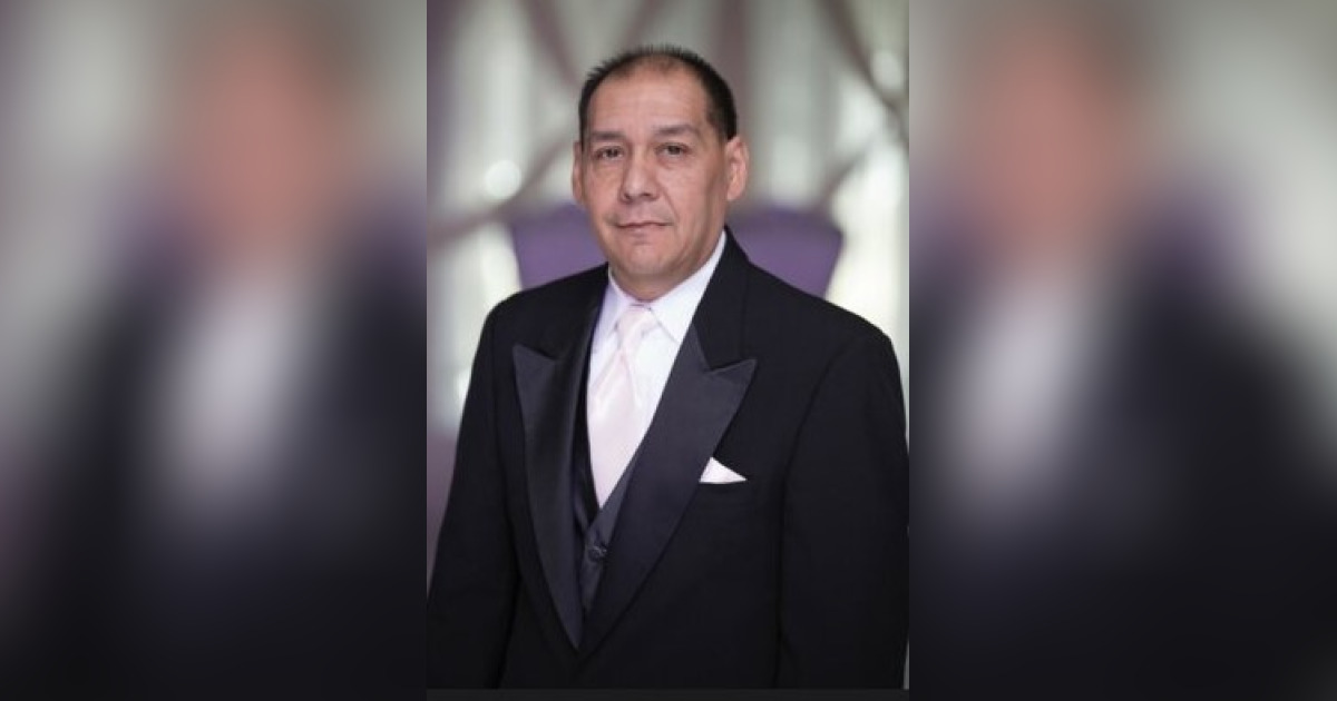 Jr. Roberto Villagomez