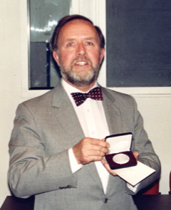 raymond white blazer