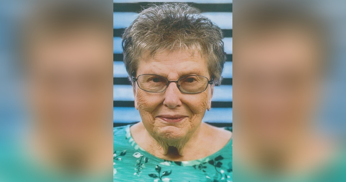 Obituary for Mary Melcine (Geis) Deal Holmes Memorial Chapel
