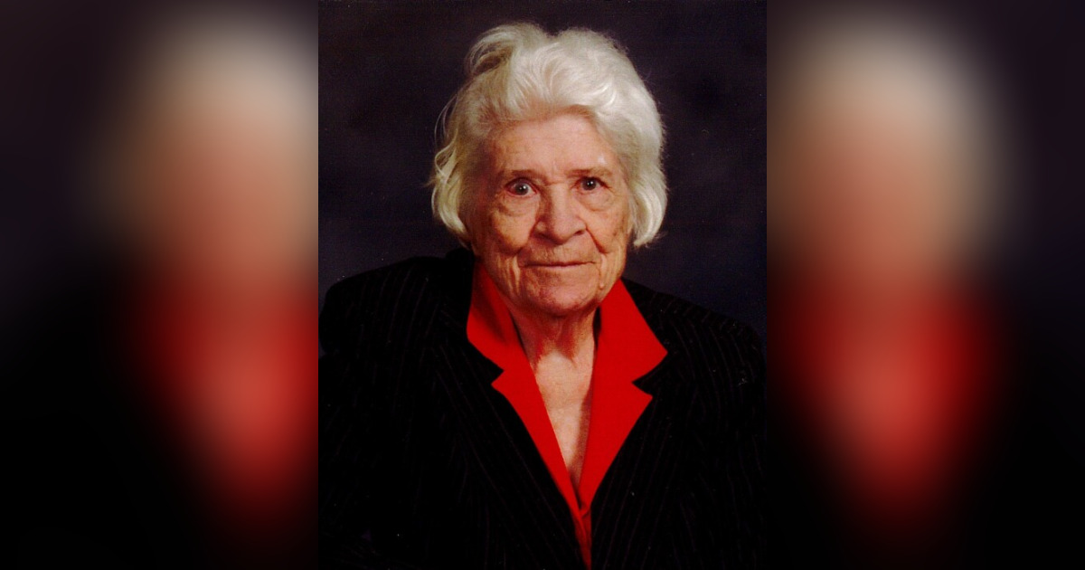 Evelyn Hoaglun Obituary May 4, 2023 Bauman Family Funeral Homes Hibbing, MN