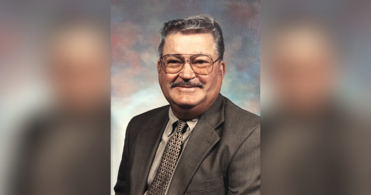 Obituary for Rev. Roger C. Mullins Stover Funeral Home & Crematory