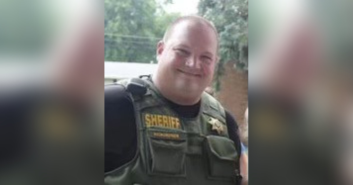 Obituary for Austin "Melvin" W. Richardson Gude Mortuary