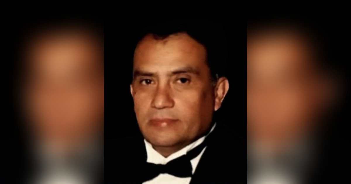 Salvador Solis