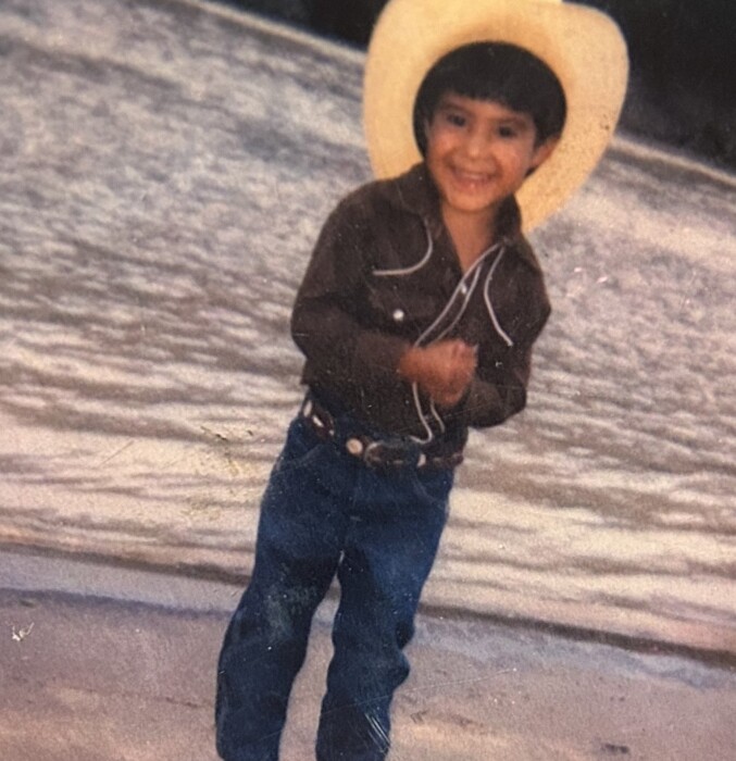 Obituary for Julio Cesar Flores Clifton Funeral Home