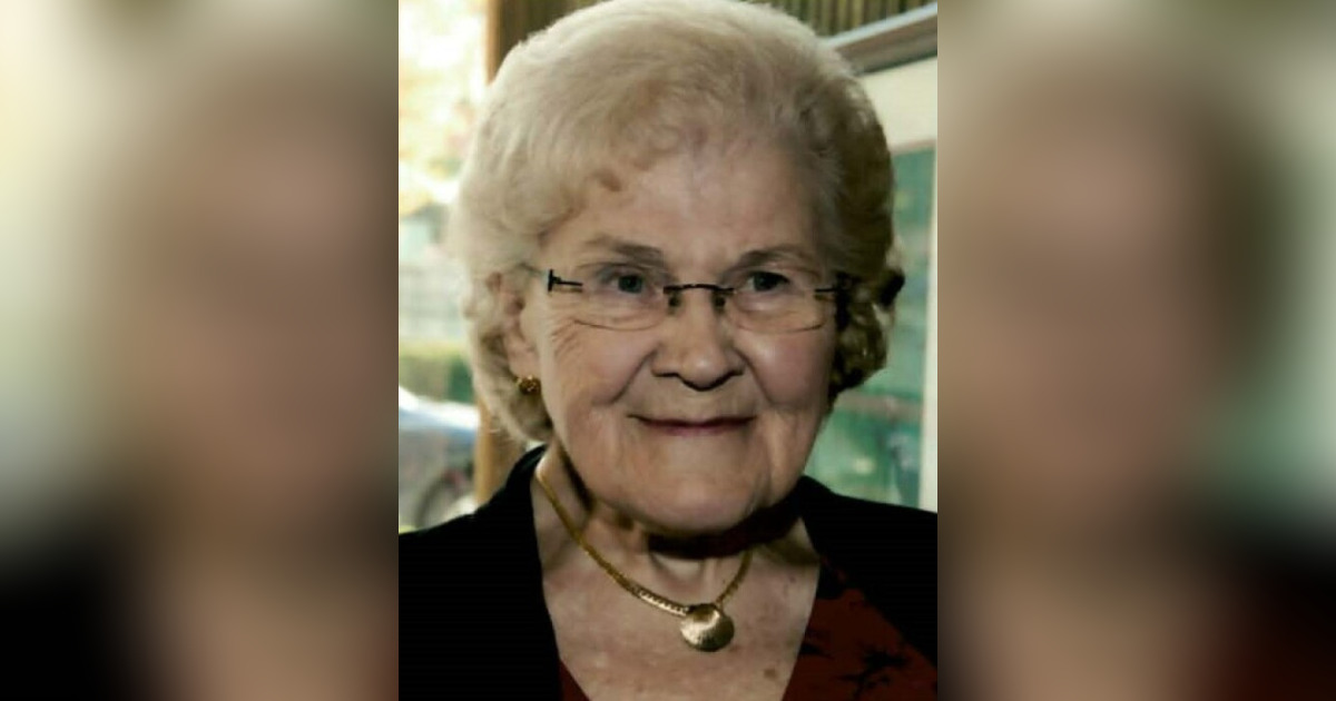 Marion "Betty" Carlson