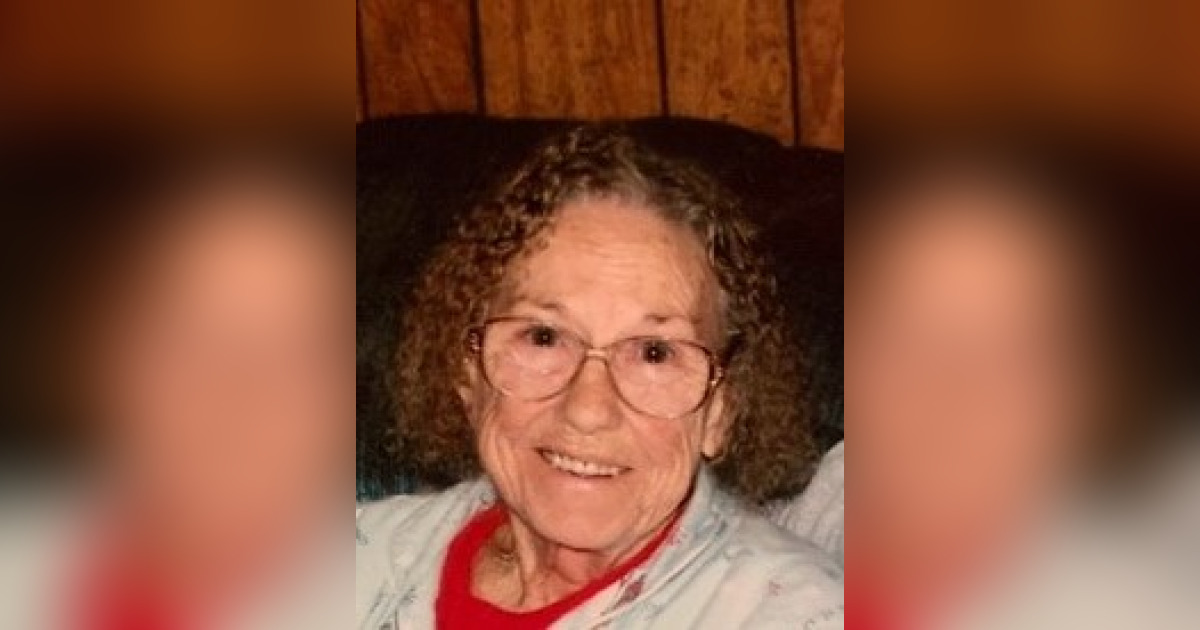 Obituary for Mary Lillian Davis, of Harriman, TN Schubert Funeral Home
