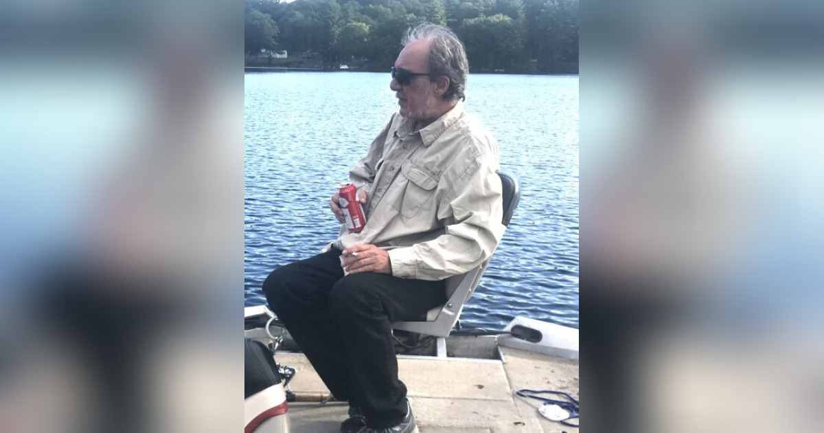 Peter DeCarolis Obituary June 13, 2023 Pickering & Son Westborough