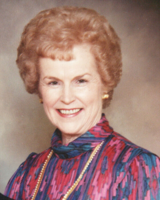 Obituary for Mary Jean (Holloway) Canterbury Hillcrest Chapel